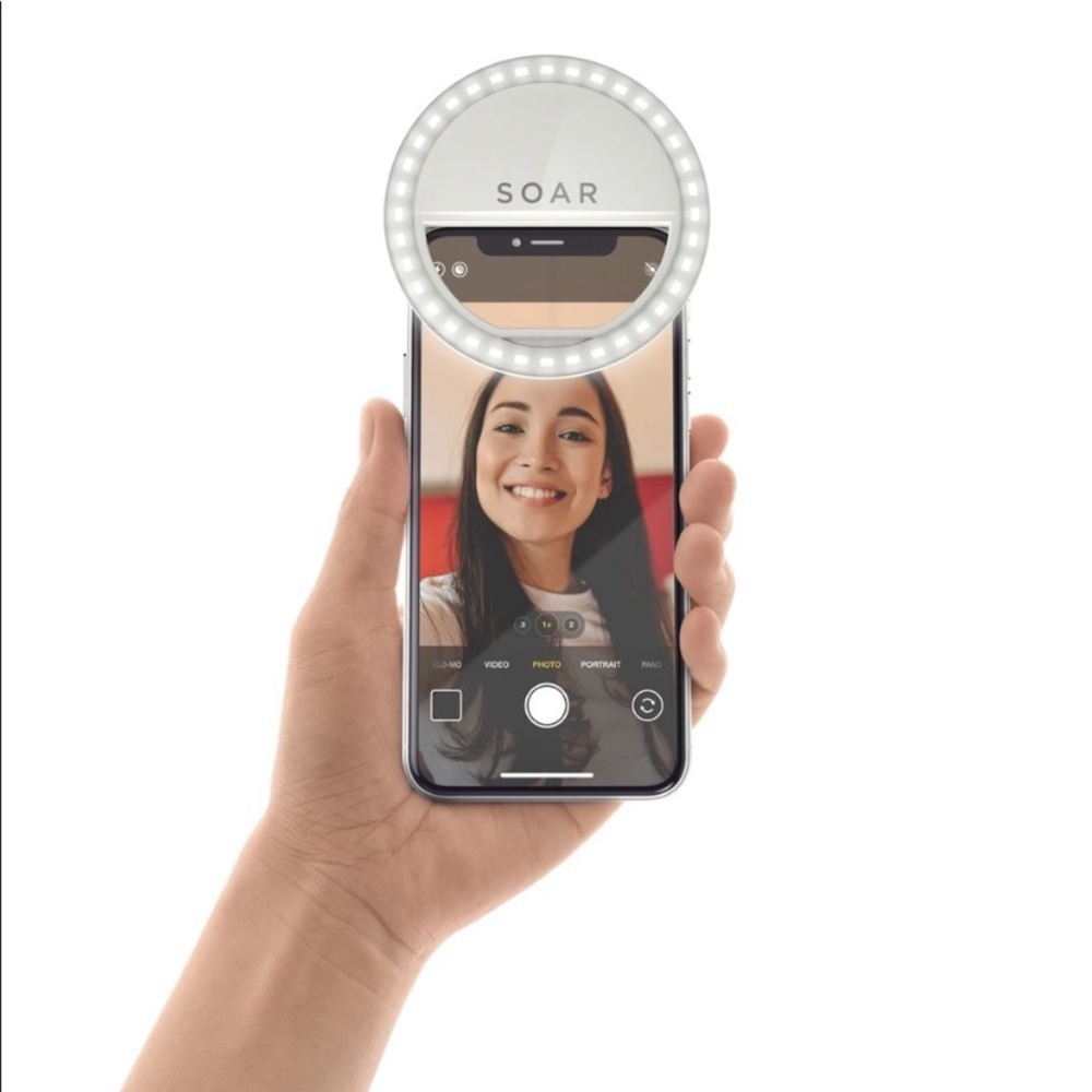 SOAR Clip On Selfie Ring Light NWT